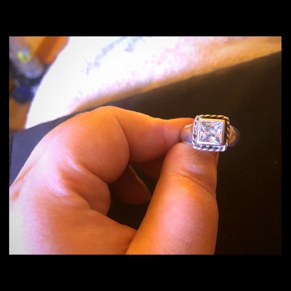 Silpada Jewelry - Beautiful Silpada size 8 ring.